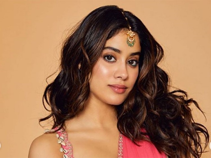 যৌবনকাল নিয়ে যা বললেন জাহ্নবী কাপুর যৌবনকাল নিয়ে যা বললেন জাহ্নবী কাপুর