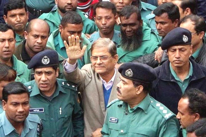 আদালতে মির্জা ফখরুল আদালতে মির্জা ফখরুল