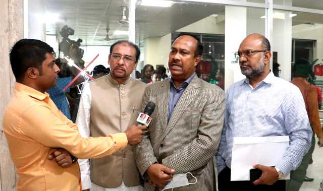 ইভিএম-এ ভোট নেয়ার পক্ষে নইঃ চুন্নু ইভিএম-এ ভোট নেয়ার পক্ষে নইঃ চুন্নু
