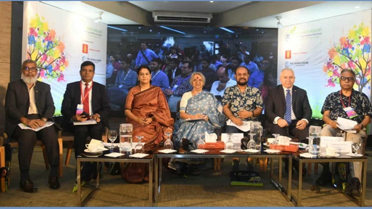 নবায়নযোগ্য জ্বালানিতে সরকারি নেতৃত্ব চাই: রিজওয়ানা হাসান নবায়নযোগ্য জ্বালানিতে সরকারি নেতৃত্ব চাই: রিজওয়ানা হাসান