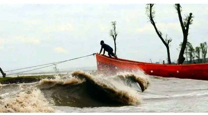 ঘূর্ণিঝড় ‘মোন্থা’ নিয়ে ১০ নম্বর বিশেষ বিজ্ঞপ্তি জারি
