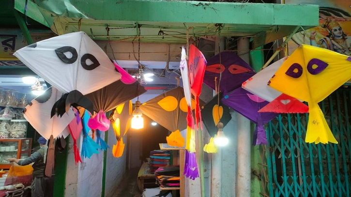 সাকরাইনে উৎসবের নগরী পুরান ঢাকা সাকরাইনে উৎসবের নগরী পুরান ঢাকা