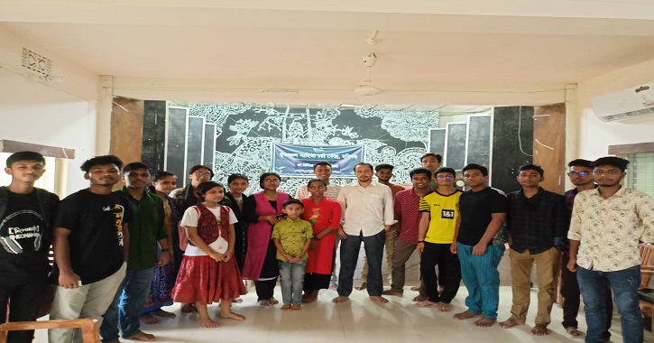 মুক্তাঞ্চলের সাপ্তাহিক সাহিত্য আড্ডা ও বই বিনিময় মুক্তাঞ্চলের সাপ্তাহিক সাহিত্য আড্ডা ও বই বিনিময়