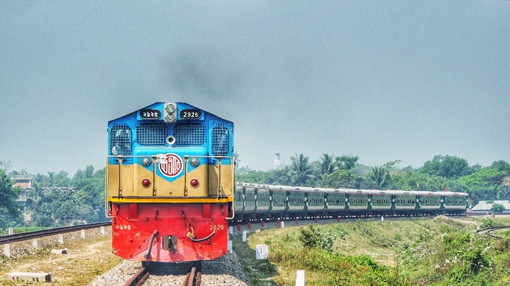 রেলের ঈদ সার্ভিস শুরু বুধবার রেলের ঈদ সার্ভিস শুরু বুধবার