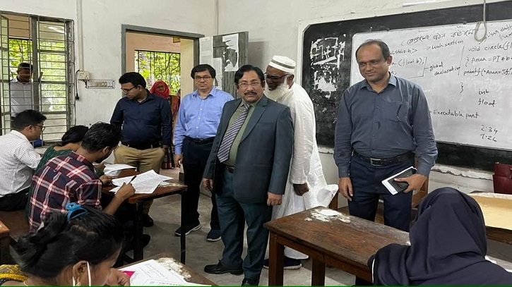 বিএসএমএমইউ সুপার স্পেশালাইজড হাসপাতালের নিয়োগ পরীক্ষা অনুষ্ঠিত বিএসএমএমইউ সুপার স্পেশালাইজড হাসপাতালের নিয়োগ পরীক্ষা অনুষ্ঠিত