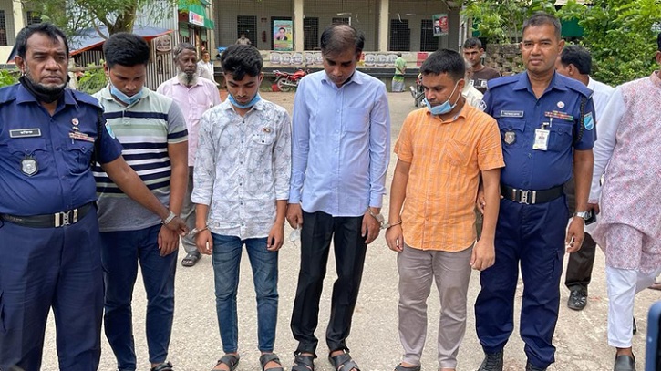 শিহাব হত্যা মামলা: চার আসামির আত্মসমর্পণ শিহাব হত্যা মামলা: চার আসামির আত্মসমর্পণ