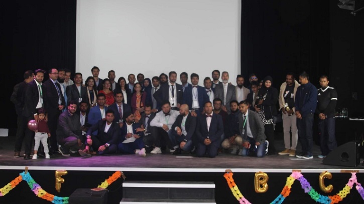 প্যারিসে বাংলাদেশি বংশোদ্ভূত কৃতী শিক্ষার্থীদের সংবর্ধনা প্যারিসে বাংলাদেশি বংশোদ্ভূত কৃতী শিক্ষার্থীদের সংবর্ধনা