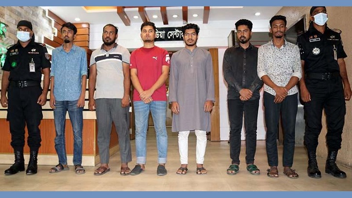 বিআরটিএ’র সার্ভার হ্যাক করে কোটি টাকা আত্মসাত বিআরটিএ’র সার্ভার হ্যাক করে কোটি টাকা আত্মসাত