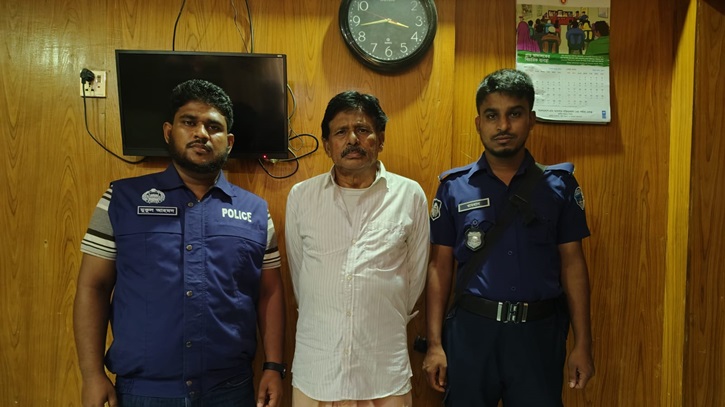 ককটেলসহ শ্বশুর বাড়ি থেকে সন্ধীপে গ্রেপ্তার ১ ককটেলসহ শ্বশুর বাড়ি থেকে সন্ধীপে গ্রেপ্তার ১