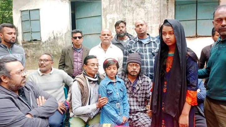 গীতিকার বিশুর দুই মেয়ের দায়িত্ব নিলেন জেমস গীতিকার বিশুর দুই মেয়ের দায়িত্ব নিলেন জেমস