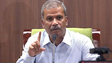 হঠাৎ মাঝরাতে ক্ষোভ ঝাড়লেন আইন উপদেষ্টা!