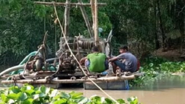 বাগেরহাটের শরণখোলায় অবৈধ ড্রেজার জব্দ    
