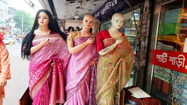 জমজমাট বেইলি রোডের শাড়ির বাজার