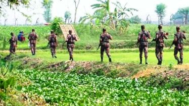 সীমান্তে বিএসএফের গুলি, বিজিবির সঙ্গে অবস্থান স্থানীয়দের
