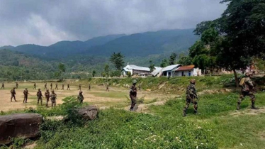 ভারতে বন্দুকযুদ্ধে নিহত ১০