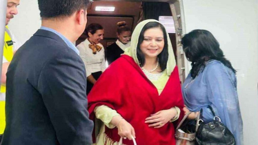 অসুস্থ মাকে দেখতে হাসপাতালে ডা. জুবাইদা