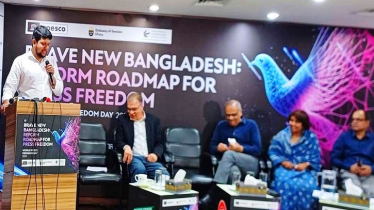 সাংবাদিকদেরও প্রশ্ন করার সুযোগ থাকতে হবে: তথ্য উপদেষ্টা