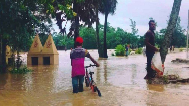 ফেনীর মুহুরী নদীর বেড়িবাঁধে ভাঙন, কয়েকটি গ্রাম প্লাবিত