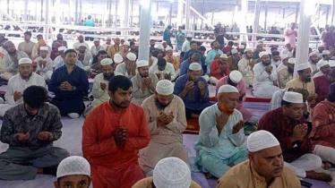 জাতীয় ঈদগাহে ঈদের প্রধান জামাত অনুষ্ঠিত