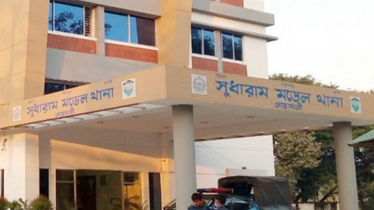 থানার সামনে ট্রাক চাপায় সিএনজি চালকের মৃত্যু