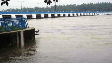বেড়েছে তিস্তার পানি, খুলে দেওয়া হয়েছে ৪৪ গেট