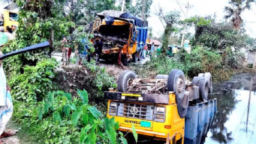 দাঁড়িয়ে থাকা ট্রাকের পেছনে বালুভর্তি ট্রাকের ধাক্কা, নিহত ২