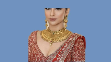 দেশের বাজারে কমলো স্বর্ণের দাম