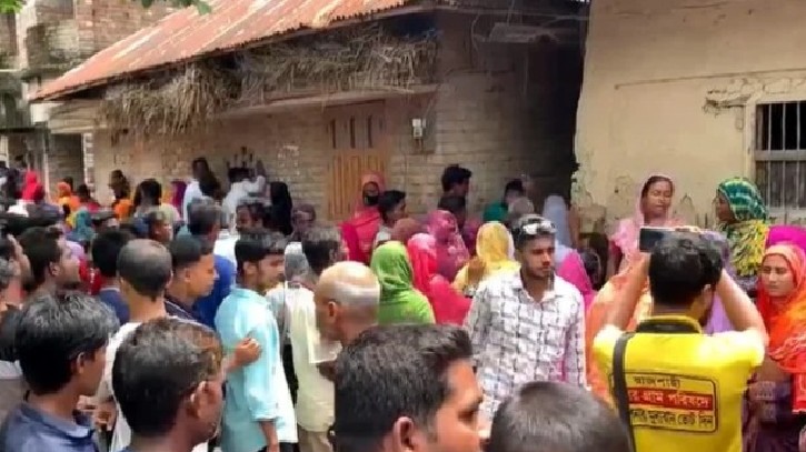 রাজশাহীতে এক পরিবারের চারজনের মরদেহ রাজশাহীতে এক পরিবারের চারজনের মরদেহ