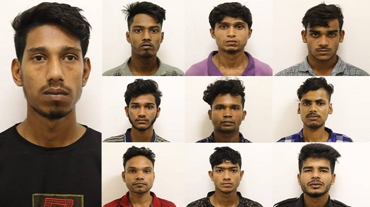 রতনের নেতৃত্বে টাঙ্গাইলে বাসে ডাকাতি ও ধর্ষণ: র্যাব রতনের নেতৃত্বে টাঙ্গাইলে বাসে ডাকাতি ও ধর্ষণ: র্যাব