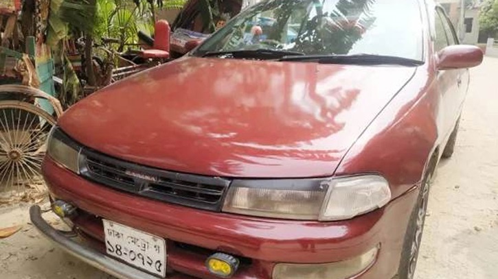রাজধানীতে প্রাইভেটকারে নারী-পুরুষের মরদেহ রাজধানীতে প্রাইভেটকারে নারী-পুরুষের মরদেহ