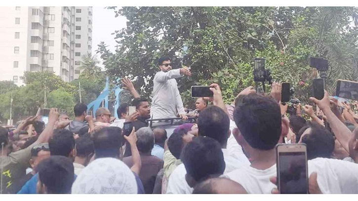 ইশরাকের আল্টিমেটাম : রাজনৈতিক মেরুকরণ এবং আন্দোলনের ভবিষ্যৎ ইশরাকের আল্টিমেটাম : রাজনৈতিক মেরুকরণ এবং আন্দোলনের ভবিষ্যৎ