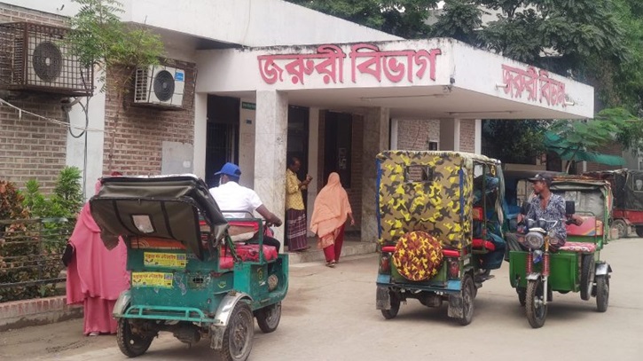 নরসিংদীতে পৃথক সড়ক দুর্ঘটনায় প্রাণহানি ২