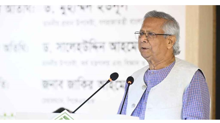 চাকরি করার জন্য মানুষের জন্ম হয়নি: প্রধান উপদেষ্টা