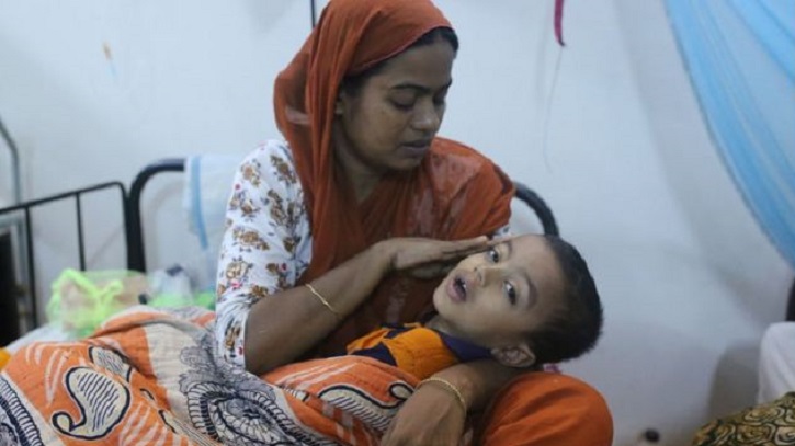 ডেঙ্গু আক্রান্ত শিশু সহস্রাধিক ডেঙ্গু আক্রান্ত শিশু সহস্রাধিক