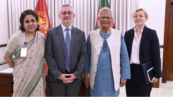 ফেব্রুয়ারির নির্বাচনে বড় পর্যবেক্ষক দল পাঠাবে ইইউ ফেব্রুয়ারির নির্বাচনে বড় পর্যবেক্ষক দল পাঠাবে ইইউ