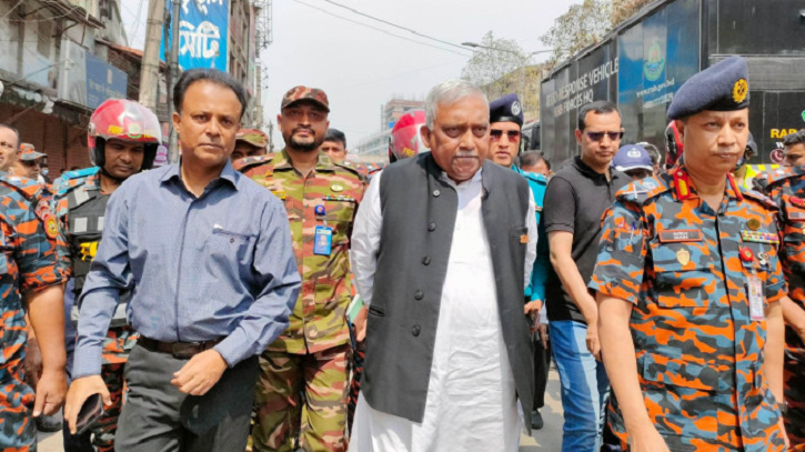 আইন মেনে ভবন করলে এত ক্ষতি হতো না: স্বরাষ্ট্রমন্ত্রী আইন মেনে ভবন করলে এত ক্ষতি হতো না: স্বরাষ্ট্রমন্ত্রী
