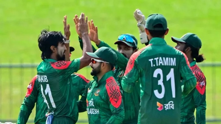সিরিজ জয়ে বাংলাদেশের লক্ষ্য ২৮৬ রান সিরিজ জয়ে বাংলাদেশের লক্ষ্য ২৮৬ রান