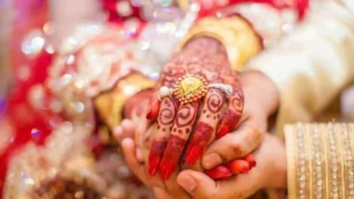 শাশুড়ির জন্য পাত্র খুঁজছেন পুত্রবধূ!! শাশুড়ির জন্য পাত্র খুঁজছেন পুত্রবধূ!!