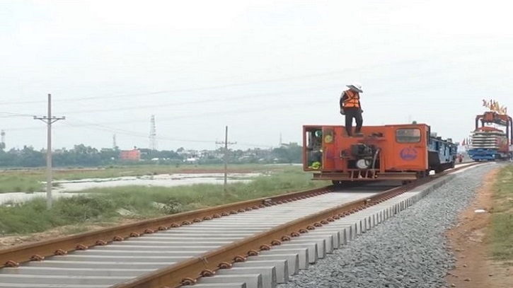 সেপ্টেম্বরে ঢাকা-মাওয়া অংশে চলবে পরীক্ষামূলক ট্রেন সেপ্টেম্বরে ঢাকা-মাওয়া অংশে চলবে পরীক্ষামূলক ট্রেন