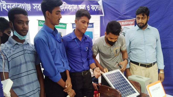 ৩ স্কুলছাত্রের উদ্ভাবন সোলার ট্র্যাকার মুভমেন্ট ৩ স্কুলছাত্রের উদ্ভাবন সোলার ট্র্যাকার মুভমেন্ট