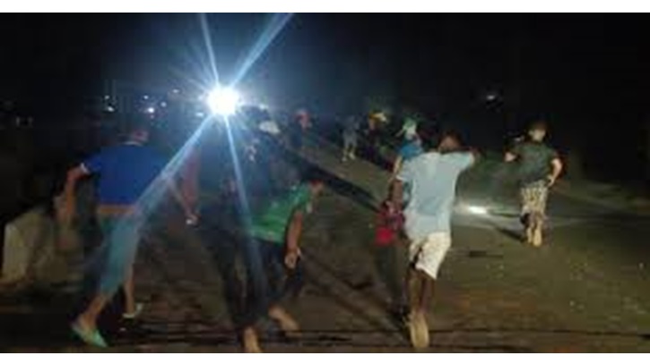 ব্রাহ্মণবাড়িয়া ২ গোষ্ঠীর সংঘর্ষে ৩০ জন আহত ব্রাহ্মণবাড়িয়া ২ গোষ্ঠীর সংঘর্ষে ৩০ জন আহত