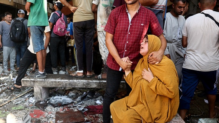 গাজায় স্কুলে ইসরায়েলের হামলা, নারী-শিশুসহ নিহত ২৮ গাজায় স্কুলে ইসরায়েলের হামলা, নারী-শিশুসহ নিহত ২৮