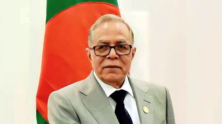 দেশ ছাড়লেন সাবেক রাষ্ট্রপতি আবদুল হামিদ দেশ ছাড়লেন সাবেক রাষ্ট্রপতি আবদুল হামিদ