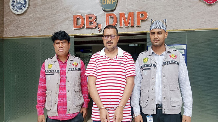 নারী সাংবাদিককে হামলার অভিযোগে বিএনপি নেতা গ্রেপ্তার নারী সাংবাদিককে হামলার অভিযোগে বিএনপি নেতা গ্রেপ্তার