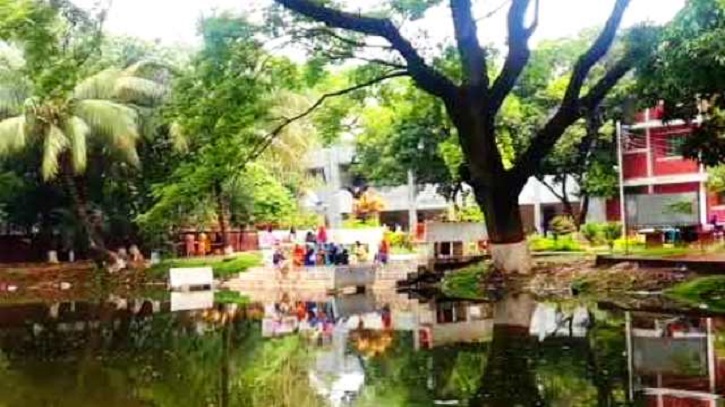 ইডেন কলেজের পুকুরের পানিতে ডুবে শিক্ষার্থীর মৃত্যু ইডেন কলেজের পুকুরের পানিতে ডুবে শিক্ষার্থীর মৃত্যু
