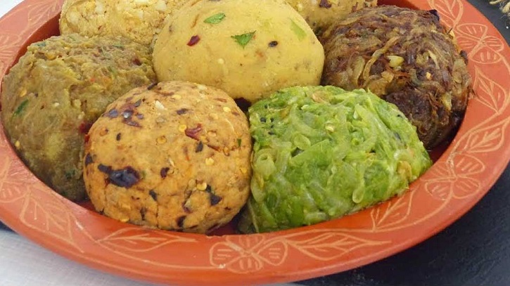 বৈশাখে পাঁচ পদের ভর্তা বৈশাখে পাঁচ পদের ভর্তা