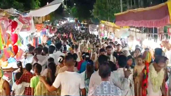 ভারতে ধর্মীয় অনুষ্ঠানে পদপৃষ্ট হয়ে নিহত ৬ ভারতে ধর্মীয় অনুষ্ঠানে পদপৃষ্ট হয়ে নিহত ৬