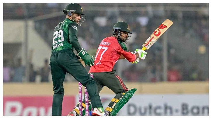 পাকিস্তানকে উড়িয়ে টি-টোয়েন্টি সিরিজ শুরু বাংলাদেশের পাকিস্তানকে উড়িয়ে টি-টোয়েন্টি সিরিজ শুরু বাংলাদেশের