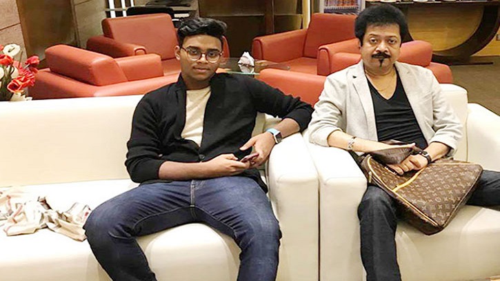 টরন্টোতে সড়ক দুর্ঘটনায় কুমার বিশ্বজিতের ছেলের অবস্থা সংকটাপন্ন টরন্টোতে সড়ক দুর্ঘটনায় কুমার বিশ্বজিতের ছেলের অবস্থা সংকটাপন্ন