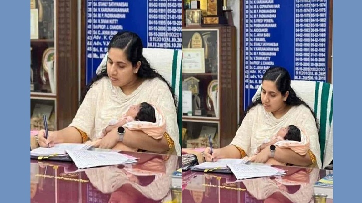 ৩৭ দিনের শিশুকে কোলে নিয়ে অফিসে সর্বকনিষ্ঠ মেয়র! ৩৭ দিনের শিশুকে কোলে নিয়ে অফিসে সর্বকনিষ্ঠ মেয়র!